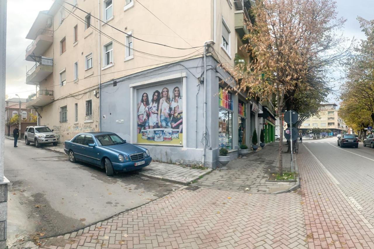 Korca Central Flat Екстериор снимка